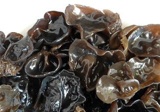 黑木耳泡太久會中毒嗎？黑木耳泡久了有毒嗎？