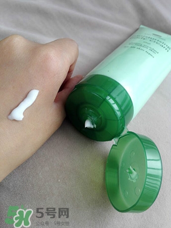 boots小黃瓜洗面奶怎么用？boots小黃瓜洗面奶使用心得