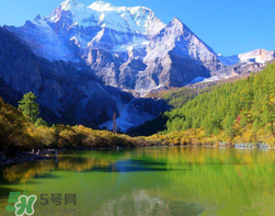 5月份去香格里拉穿什么？五月份去香格里拉穿什么衣服？