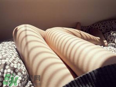 男人看片會怎樣？男人看片心里想的是什么