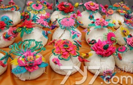 清明節(jié)吃什么食物？清明節(jié)吃什么傳統(tǒng)食物？