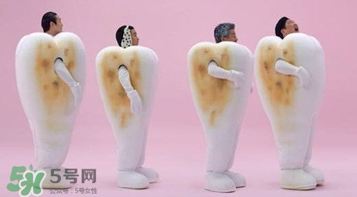 牙結(jié)石是什么？牙結(jié)石圖片