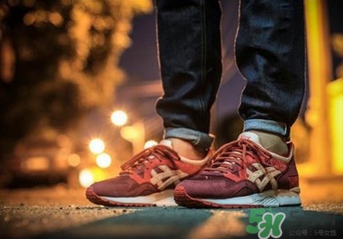 亞瑟士和耐克哪個(gè)好？asics和nike跑鞋哪個(gè)更好？