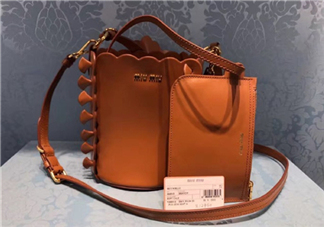 miumiu水桶包怎么搭配？miumiu水桶包怎么搭配好看？