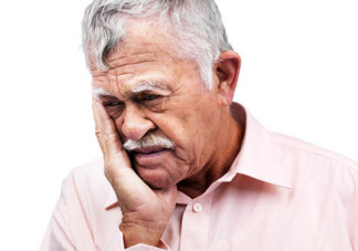 牙周炎怎么得的？牙周炎怎么引起的