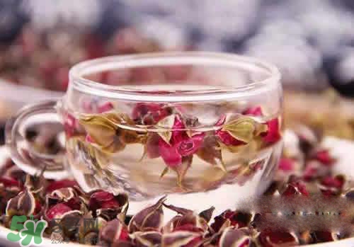 玫瑰水泡面膜怎么樣？玫瑰水怎么泡面膜？