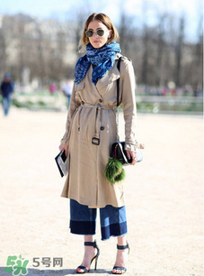 闊腿牛仔褲搭配什么上衣？牛仔闊腿褲配什么上衣好看？