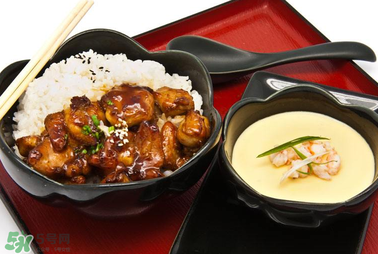 吃快餐抽兩瓶黑血是真的嗎？吃快餐血會變黑嗎？