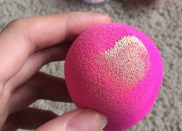 beauty blender美妝蛋和rt美妝蛋哪個(gè)好？