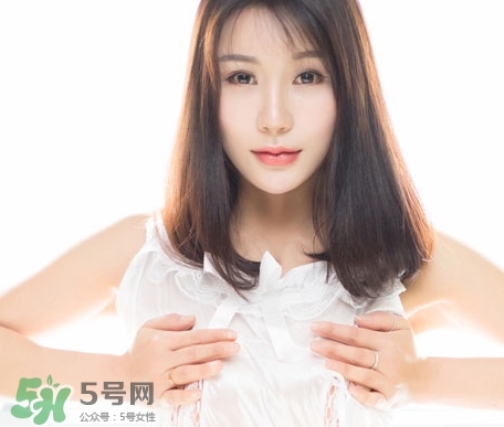 副乳切除手術(shù)的風(fēng)險(xiǎn)_副乳切除手術(shù)的并發(fā)癥 副乳切除手術(shù)的風(fēng)險(xiǎn)_副乳切除手術(shù)的并發(fā)癥