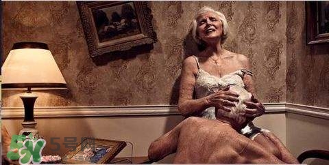 老年人還能性生活嗎？老年人的性生活需要注意什么？