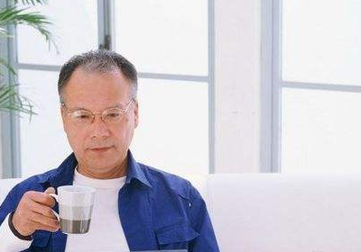 中老年人補(bǔ)鈣什么時間最好？中老年人補(bǔ)鈣注意事項(xiàng)