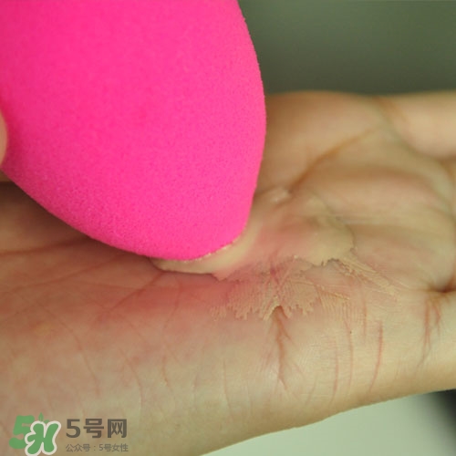 美妝蛋可以用香皂洗嗎？美妝蛋可以用肥皂洗嗎？