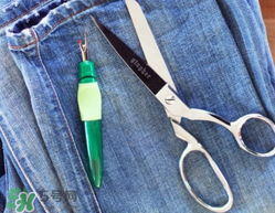 毛邊牛仔褲可以自己剪嗎？毛邊牛仔褲怎么剪？