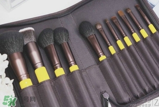 受受狼小黃鴨化妝刷怎么樣？受受狼小黃鴨化妝刷多少錢？