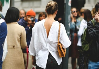 襯衫反著穿怎么搭配？襯衫反著穿怎么搭配好看？