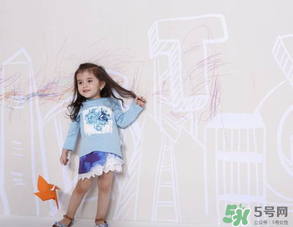 寶寶四月份穿什么衣服？四月份怎么給寶寶穿衣服？