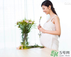 孕婦濕疹能用艾草洗嗎？孕婦濕疹能用艾葉嗎？