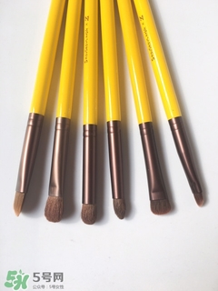 受受狼小黃鴨化妝刷怎么樣？受受狼小黃鴨化妝刷多少錢？