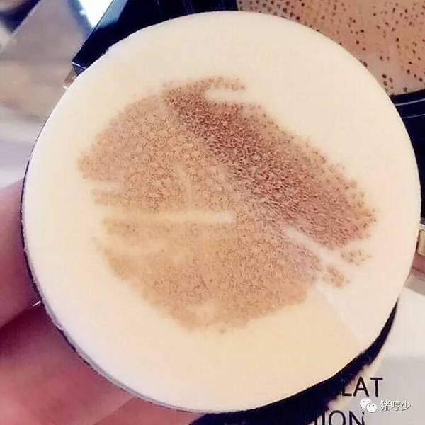 ysl蕾絲氣墊粉餅怎么樣？ysl蕾絲氣墊粉餅好用嗎？