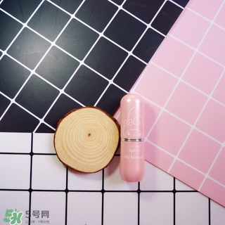 名創(chuàng)優(yōu)品口紅色號(hào)試色 名創(chuàng)優(yōu)品口紅試色圖 名創(chuàng)優(yōu)品口紅色號(hào)試色 名創(chuàng)優(yōu)品口紅試色圖