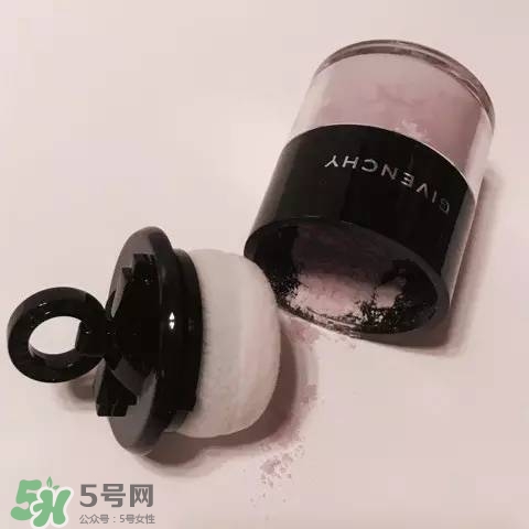 紀梵希花朵浮雕彩妝盤多少錢？紀梵希花朵浮雕高光修容盤價格