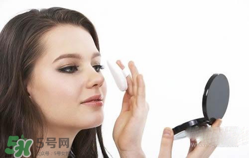 粉餅是什么時候用的？粉餅使用順序