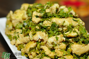 香椿炒雞蛋用焯水嗎？香椿炒雞蛋怎么焯水？