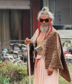 今年流行洪七公的發(fā)型怎么梳？洪七公的發(fā)型扎法圖解