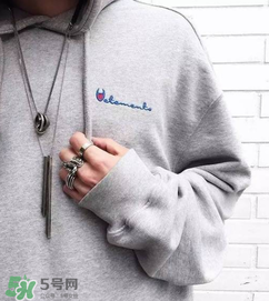 champion衣服什么價位？champion衛(wèi)衣正品多少錢？