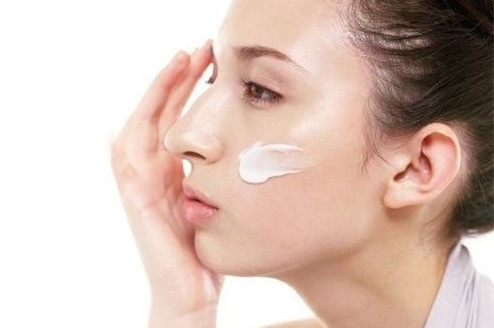 毛囊炎涂什么藥膏最好？毛囊炎用什么藥膏最好