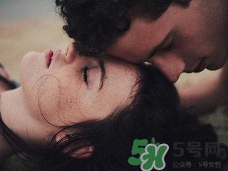 體外射精懷孕幾率大嗎？體外射精有什么危害嗎？