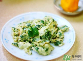 香椿炒雞蛋有什么營(yíng)養(yǎng)？香椿炒雞蛋有什么功效？