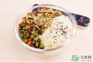 香椿炒雞蛋高血壓能吃嗎？香椿炒雞蛋是否增血壓？