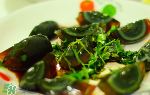 香椿和皮蛋能一起吃嗎？香椿拌皮蛋做法大全