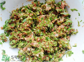 香椿和豬肉能一起吃嗎？香椿豬肉餃子餡兒的做法