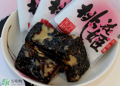 桃花姬阿膠糕的功效 桃花姬阿膠糕營養(yǎng)價(jià)值 桃花姬阿膠糕的功效 桃花姬阿膠糕營養(yǎng)價(jià)值