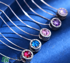 潘多拉項(xiàng)鏈?zhǔn)鞘裁床馁|(zhì)？pandora項(xiàng)鏈?zhǔn)倾y的嗎？