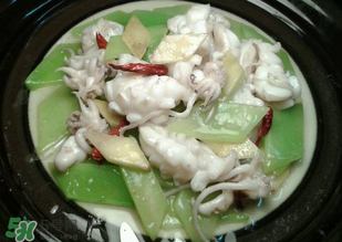 萵筍和魚能一起吃嗎？萵筍可以和魚一起煮嗎？