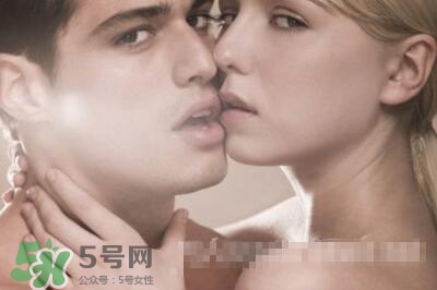 夫妻兩地分居怎么解決生理需求？夫妻兩地分居該如何相處？