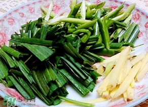 川菜中蒜苗回鍋肉怎么做？蒜苗回鍋肉的做法