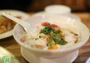 花甲能和豆腐一起吃嗎？花甲和豆腐能一起吃嗎？