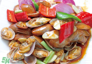 花甲能和豆腐一起吃嗎？花甲和豆腐能一起吃嗎？