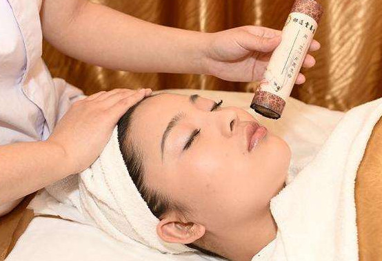 艾灸原理是什么？艾灸治病的原理是什么