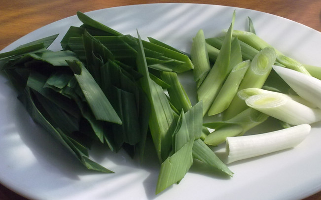 蒜苗是發(fā)物嗎？蒜苗是不是發(fā)物