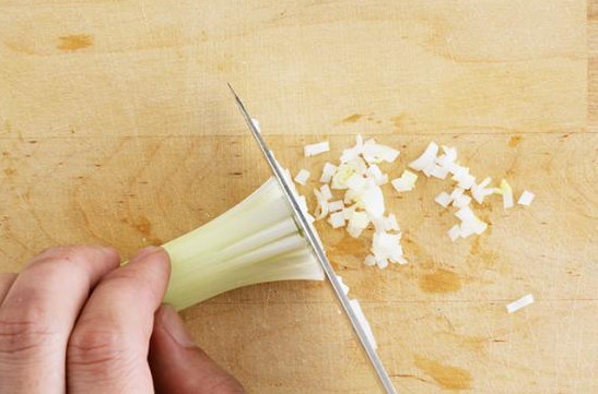 蒜苗怎么摘？蒜苗怎么處理