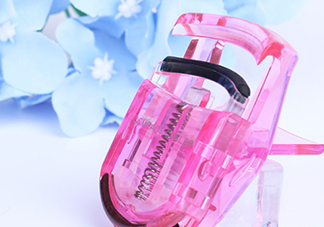 貝印和muji睫毛夾哪個好？貝印和無印良品睫毛夾對比