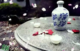 桃花醉酒好喝嗎？喝桃花醉酒有什么好處？