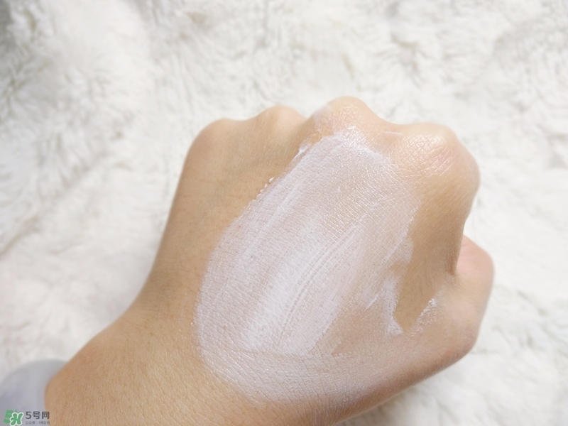 泊泉雅素顏霜怎么用?泊泉雅素顏霜使用方法 泊泉雅素顏霜怎么用?泊泉雅素顏霜使用方法