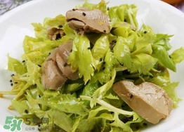 芹菜怎么炒好吃？芹菜怎么炒不苦